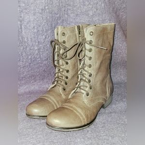 Steve Madden Troopa Lea Taupe/ Stone Combat Boots sz 9.5
